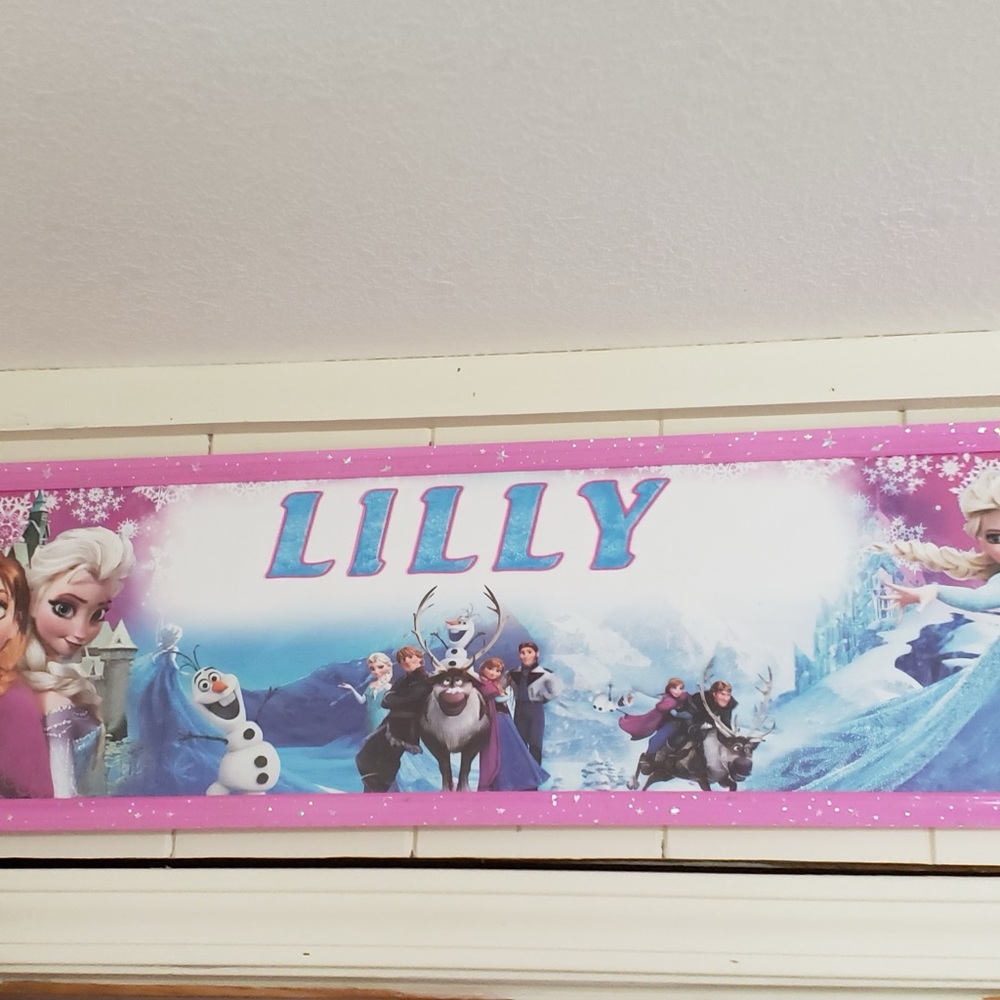 Lilly Frozen Themed Name Banner and Bow holder